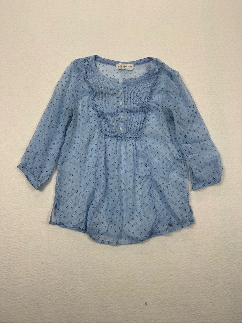 Abercrombie & Fitch Blue Floral Sheer Pintuck Blouse Boho 3/4 Sleeve Size XS